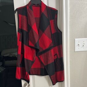 Chic Red and Black Women's Plaid Vest